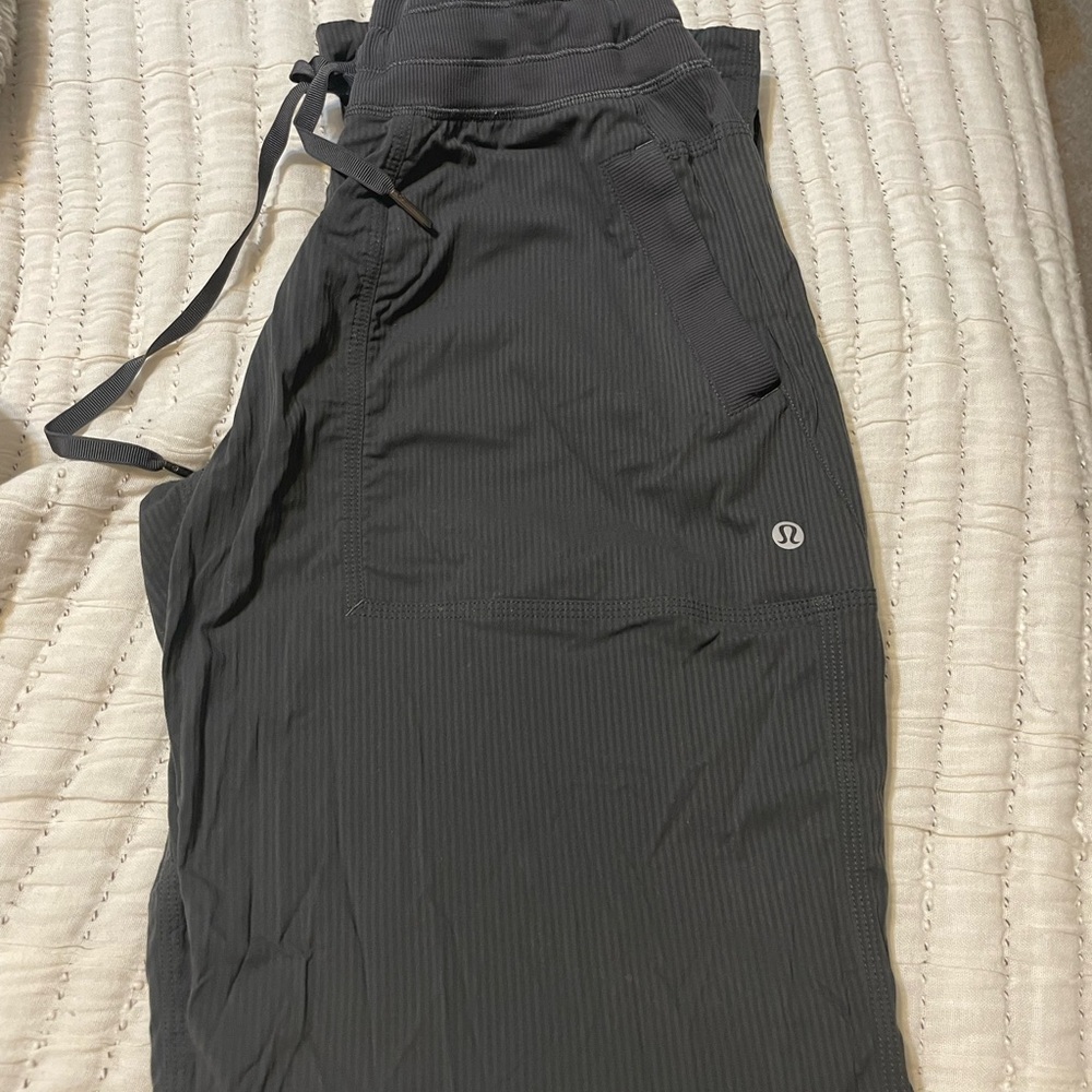 Lululemon Dance Studio Mid-Rise Pants Regular - Size 8- Graphite Gray